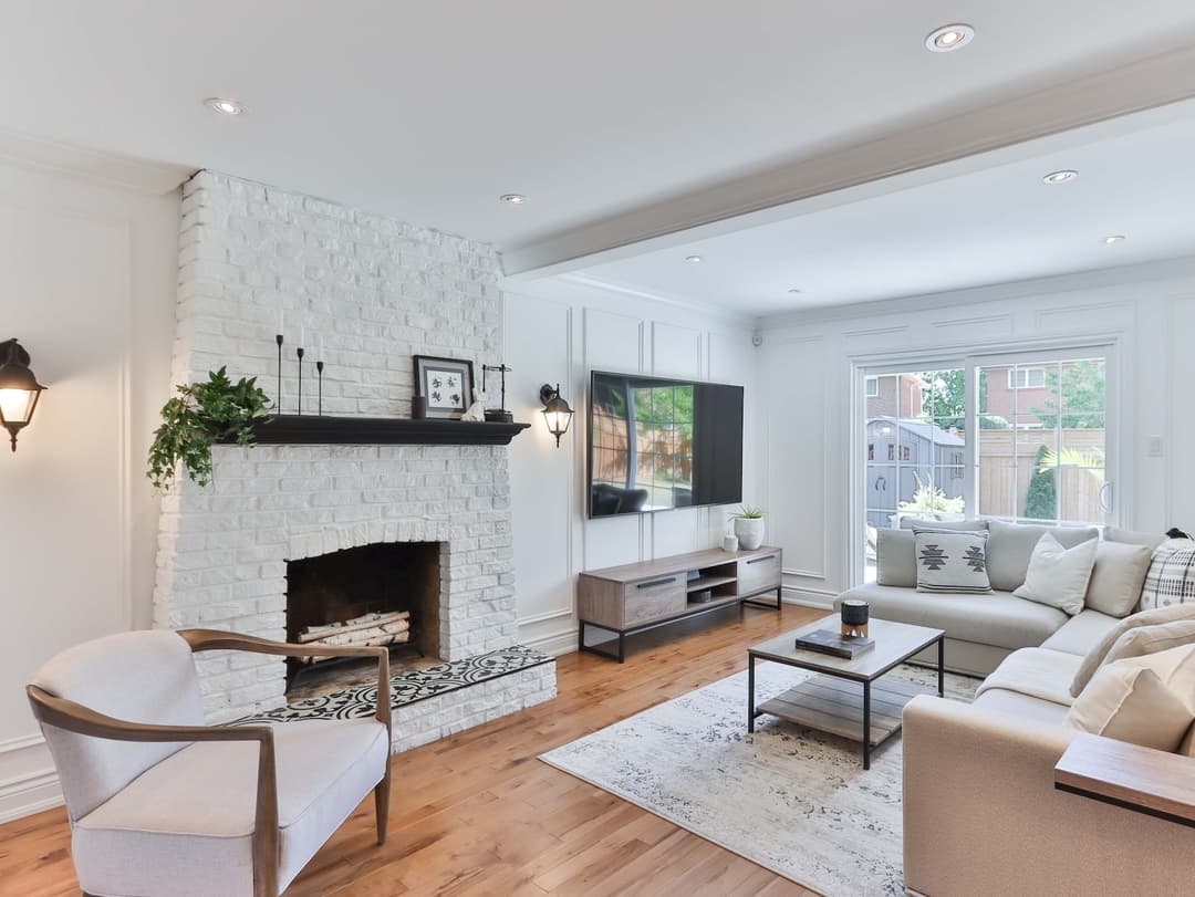 Drowing room for family time 